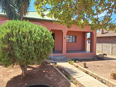 3 Bedroom House For Sale in Despatch - rOrM.webp