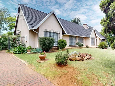 3 Bedroom House For Sale in Germiston - t20v.webp