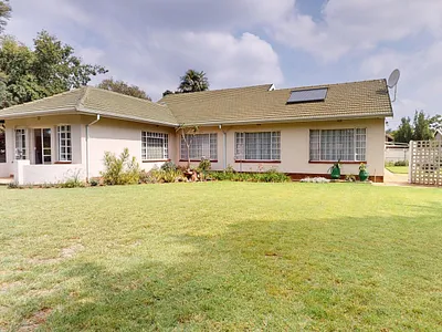 3 Bedroom House For Sale in Boksburg - rhtJ.webp