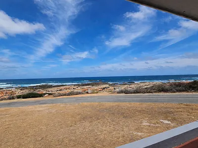 4 Bedroom House For Sale in Stilbaai - YEES.webp