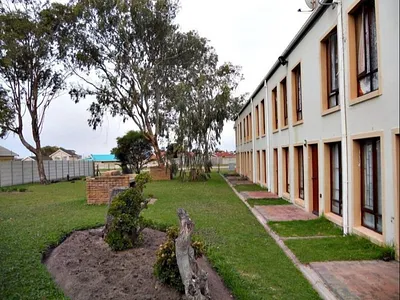 1 Bedroom Apartment For Sale in Mossel Bay - img