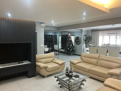 5 Bedroom House For Sale in Edenvale - LzUy.webp