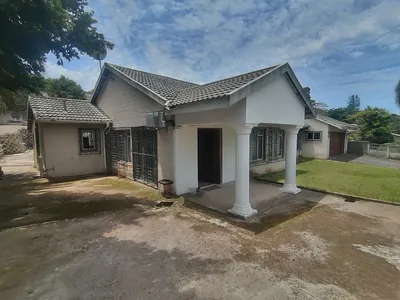 3 Bedroom House For Sale in Pinetown - VE0G.webp