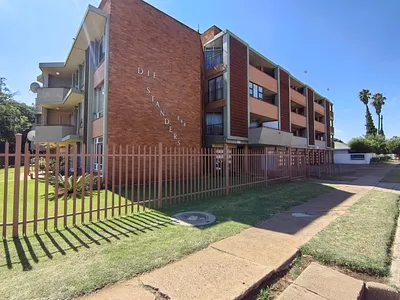 2 Bedroom Apartment For Sale in Potchefstroom - t7CI.webp