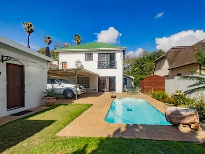 3 Bedroom House For Sale in Worcester - bUVM.webp