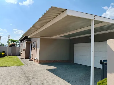 3 Bedroom House For Sale in Rustenburg - ZlOU.webp
