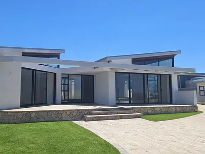 3 Bedroom House For Sale in Stilbaai West, Stilbaai - 2ler.webp
