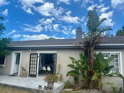 4 Bedroom House For Sale in Hermanus - yHea.webp