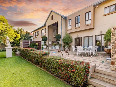 4 Bedroom House For Sale in Centurion - BbZx.webp