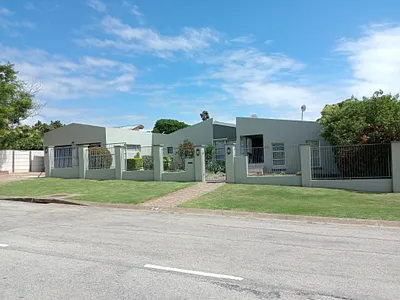 3 Bedroom House For Sale in Despatch - gbxv.webp