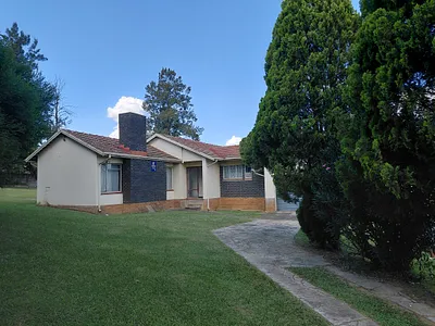3 Bedroom House For Sale in Newcastle - BiXp.webp