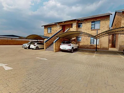 2 Bedroom Apartment For Sale in Klippoortjie, Germiston - 5idU.webp