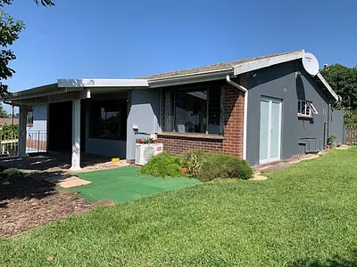 4 Bedroom House For Sale in Pinetown - 6muc.webp