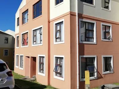 2 Bedroom Apartment To Rent in East London - YfUk.webp