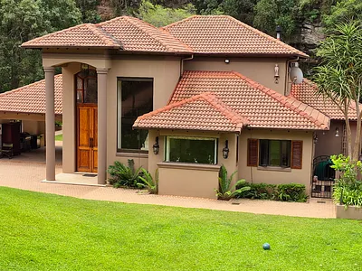 3 Bedroom House For Sale in Durban - CqhX.webp