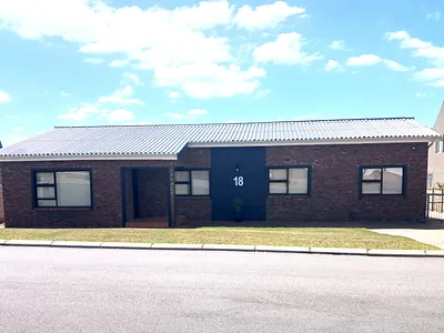 4 Bedroom House For Sale in Stilbaai West, Stilbaai - JprA.webp