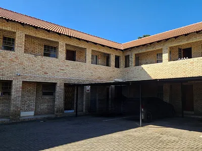 2 Bedroom Apartment For Sale in Lower Bo-dorp, Rustenburg - Rc1r.webp