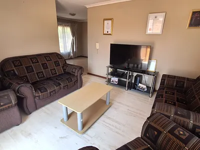 2 Bedroom Townhouse For Sale in Pretoria - Wuj1.webp
