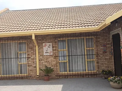 3 Bedroom Townhouse For Sale in Parys - sJzb.webp