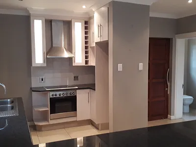 3 Bedroom Townhouse To Rent in East London - img