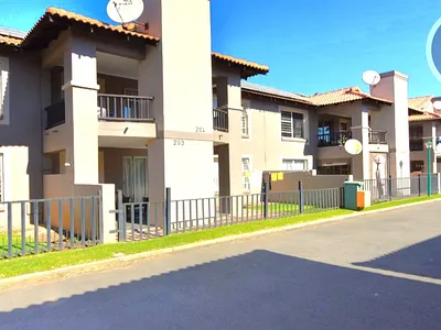 2 Bedroom Apartment For Sale in Boksburg - 8XQu.webp