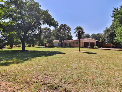 3 Bedroom House For Sale in Vanderbijlpark - XRZR.webp