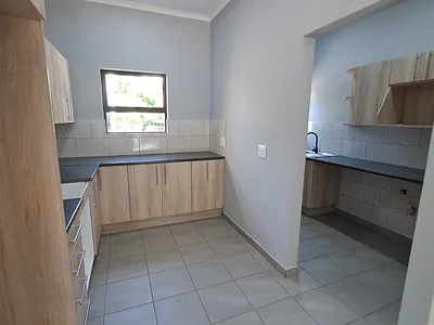 2 Bedroom House For Sale in Heidelberg - 0l8G.webp