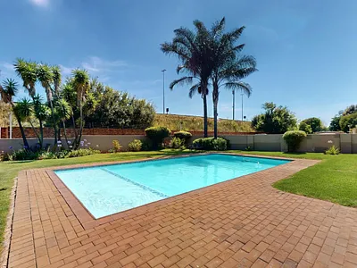 2 Bedroom Apartment For Sale in Boksburg - 6cXu.webp