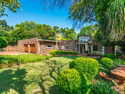 4 Bedroom House For Sale in Centurion - 4zVj.webp