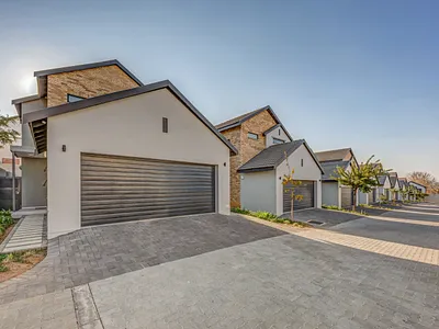 3 Bedroom Townhouse For Sale in Sandton - 3DcT.webp