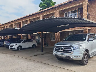 2 Bedroom Apartment For Sale in Rustenburg - PE0l.webp