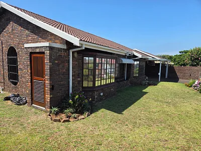 3 Bedroom Townhouse For Sale in Durban - CvAH.webp