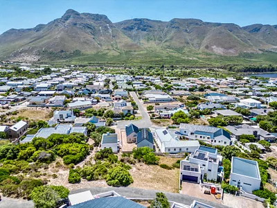 Vacant Land For Sale in Hermanus - ciV7.webp