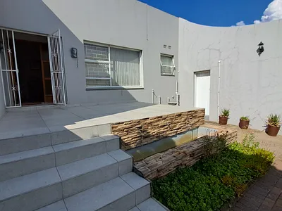 3 Bedroom House For Sale in Heidelberg - y8h6.webp