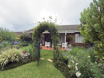 2 Bedroom House For Sale in Howick - tYAB.webp
