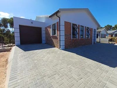 2 Bedroom Apartment To Rent in Albertinia - TALB.webp