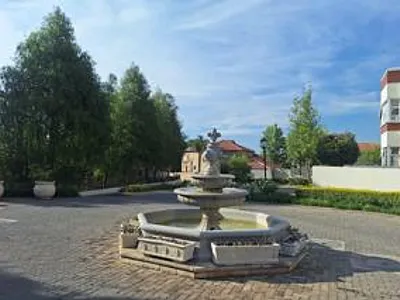 2 Bedroom Townhouse For Sale in Edenvale - a71i.webp