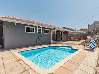 3 Bedroom House For Sale in Durban - izhW.webp