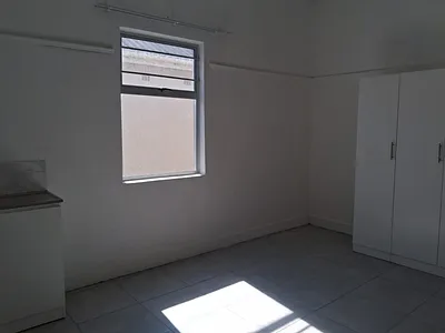 1 Bedroom Apartment To Rent in East London - CNpb.webp