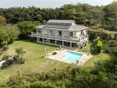 5 Bedroom House For Sale in Hillcrest - img