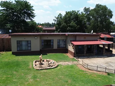 3 Bedroom House For Sale in Heidelberg - wLp2.webp