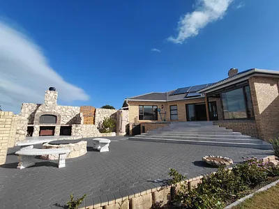 3 Bedroom House For Sale in Stilbaai West, Stilbaai - W8UM.webp