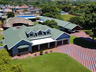 4 Bedroom House For Sale in Akasia - f8w1.webp