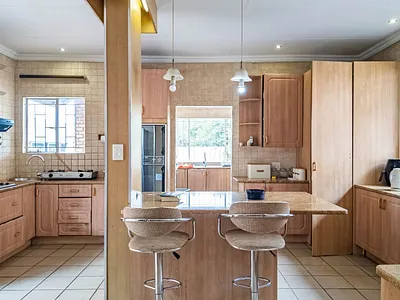 4 Bedroom House For Sale in Pretoria - img