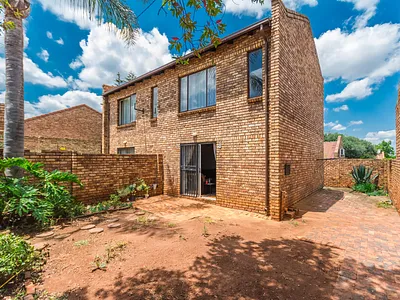 2 Bedroom Townhouse For Sale in Centurion - RjkQ.webp