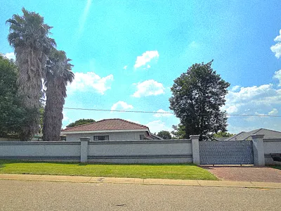 3 Bedroom House For Sale in Witbank - nxwm.webp