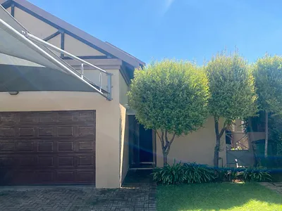 3 Bedroom Townhouse For Sale in Rustenburg - kXVI.webp