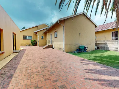 5 Bedroom House For Sale in Boksburg - LmTp.webp