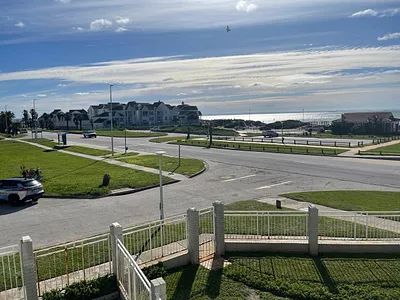 1 Bedroom Apartment For Sale in Port Elizabeth - YcWi.webp
