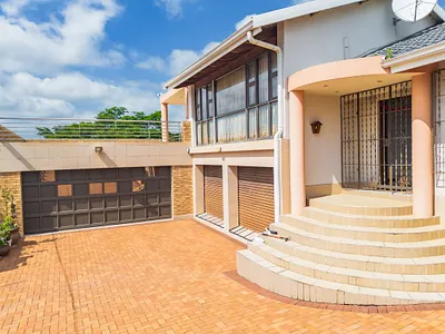 4 Bedroom House For Sale in Durban - BWlM.webp